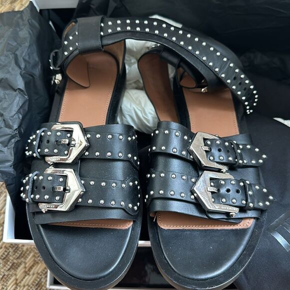 Authentic Givenchy Elegant Sandals - Picture 3 of 12
